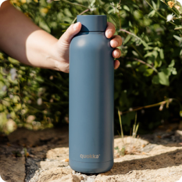 QUOKKA THERMAL SS BOTTLE SOLID STONE BLUE 630 ML