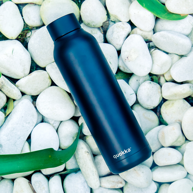 QUOKKA THERMAL SS BOTTLE SOLID JET BLACK 630 ML