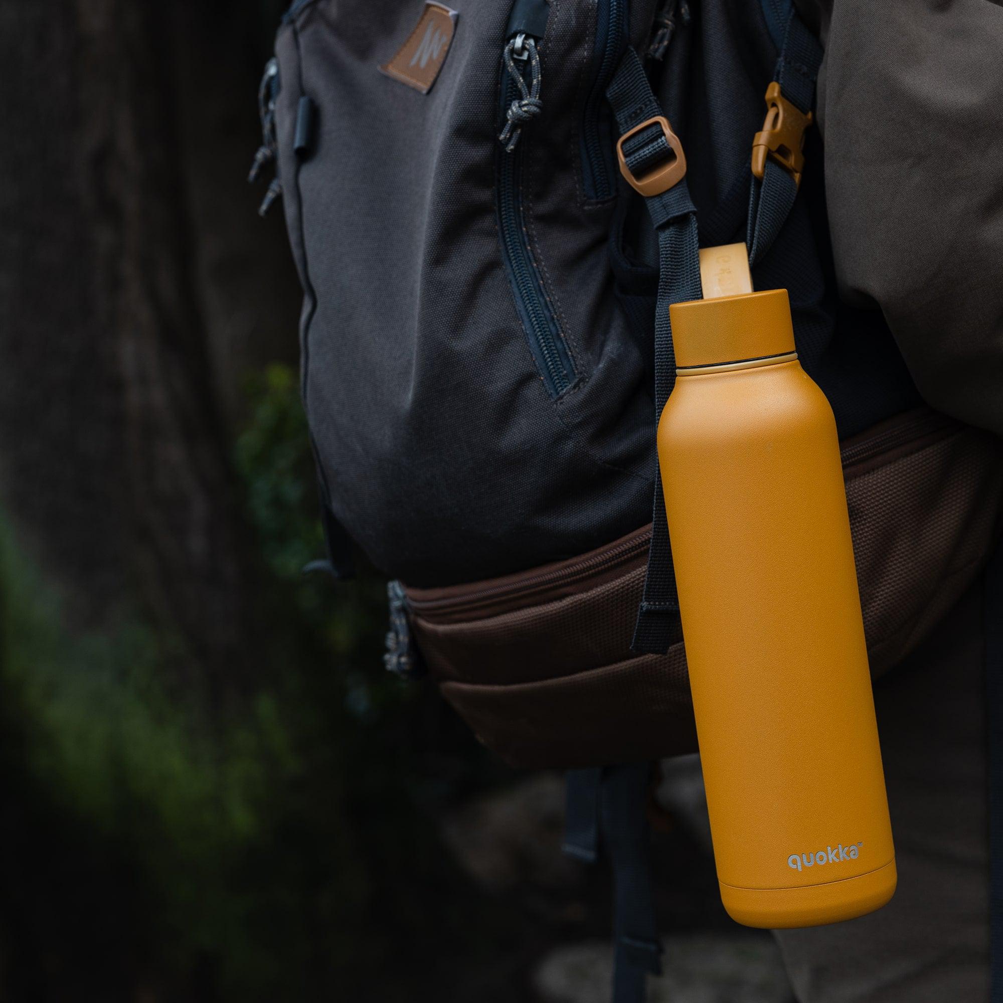QUOKKA THERMAL SS BOTTLE SOLID WITH STRAP MUSTARD 630 ML